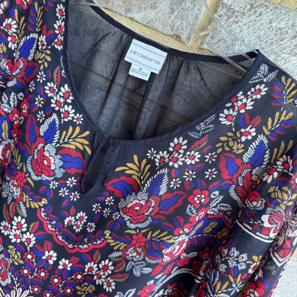 Liz Claiborne Sheer V-Neck 3/4 Sleeve Blouse Women's Size M. - Picture 4 of 6